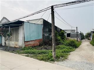 Đất 120m2 giả góc 2mt dân cư đông đúc, gần chợ mỹ hạnh nam, shr.