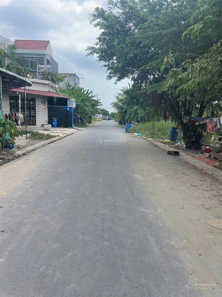 Cần bán dãy trọ mới 100%, kdc tân đức, có nước máy