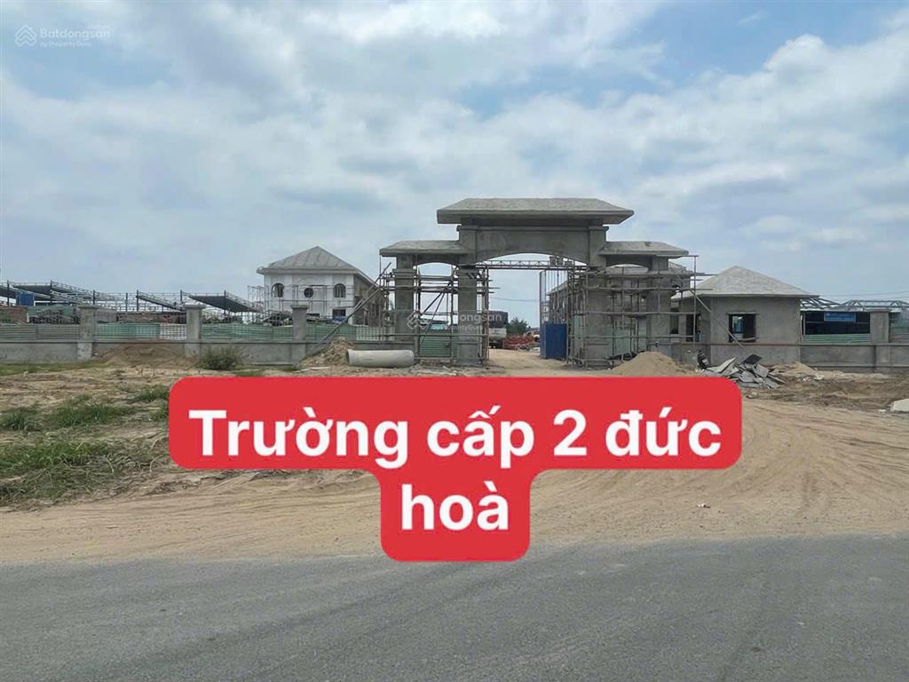 Chủ gửi bán lô liền kề  giá cực tốt