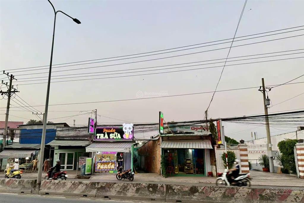 Bán đất mặt tiền đường 825  full thổ cư, có sẵn thu nhập cho thuê 16 triệu