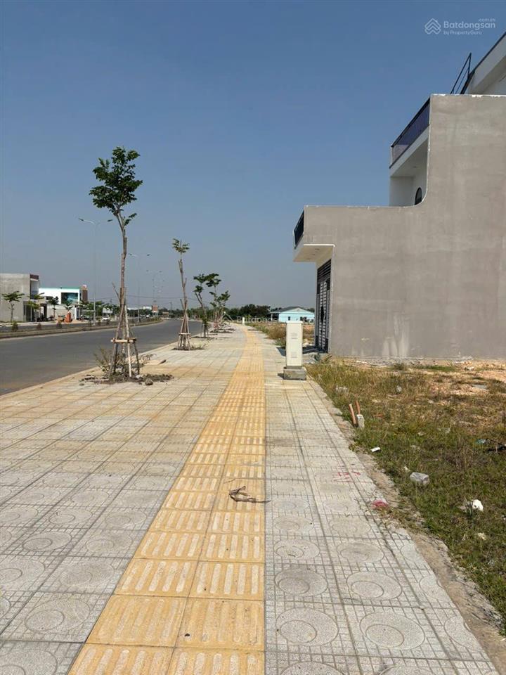 Cần bán nền đất xã hòa khánh  gần vòng xoay hậu nghĩa