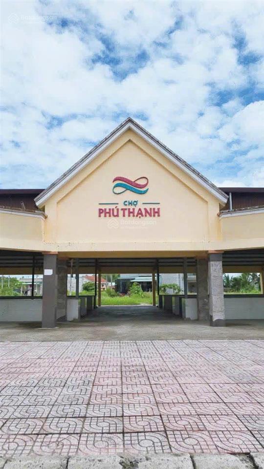 Lô góc 2 mặt tiền đối diện chợ cơ hội đầu tư hiếm.