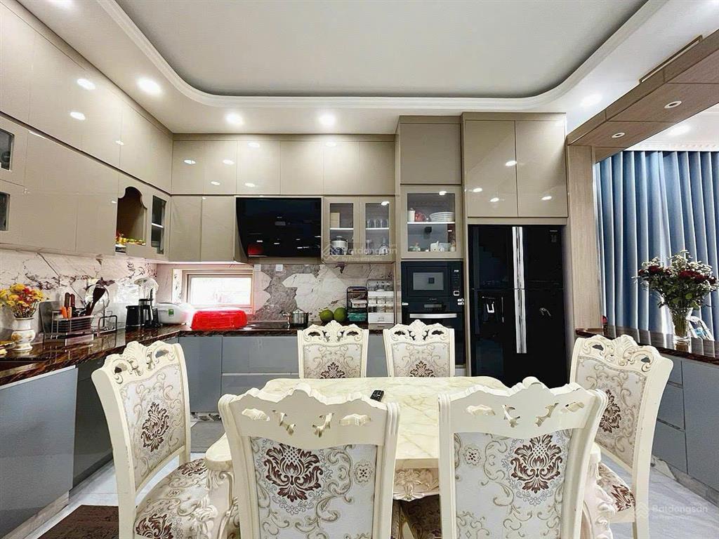 Chủ gửi bán nhà tân cổ điển đức hòa thượng, đức hòa, long an