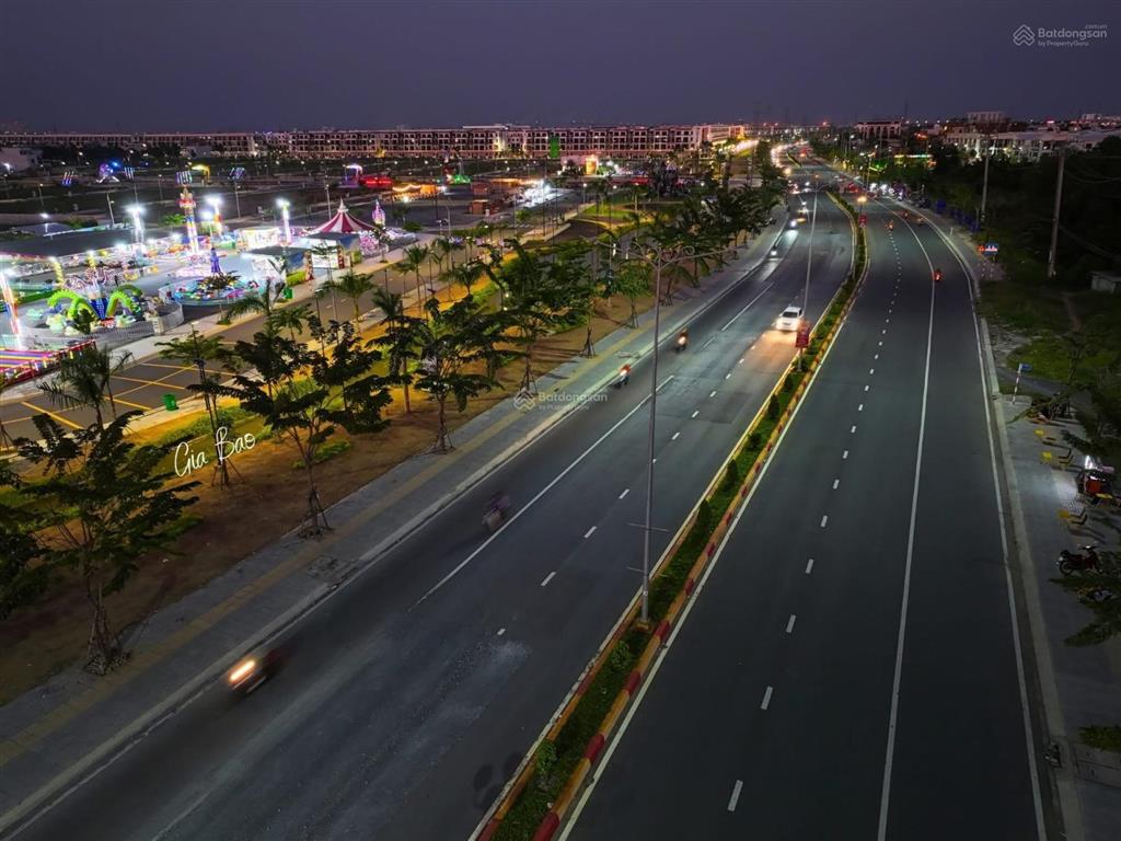 Chuyên bán nền và nhận ký gởi bán lại được nhanh  xây nhà  đường lớn  căn góc  view công viên