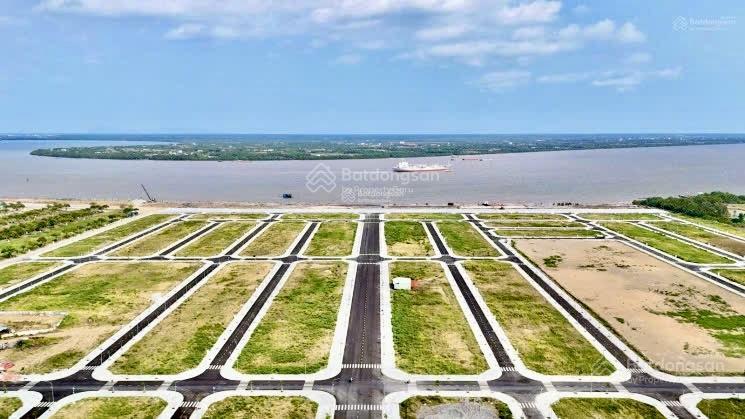Chuyên bán nền và nhận ký gởi bán lại nhanh  xây nhà  đường lớn  căn góc  view công viên