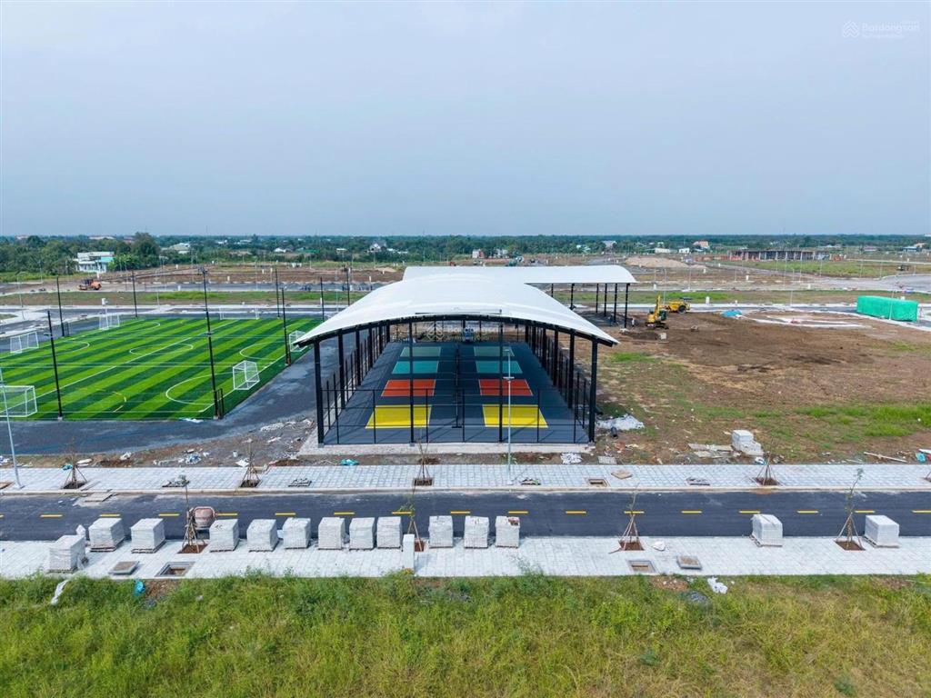 Chuyên bán nền và nhận ký gởi bán lại nhanh  xây nhà  đường lớn  căn góc  view công viên
