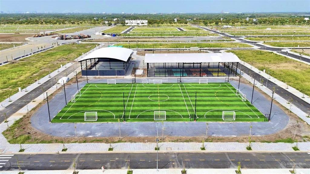 Chuyên bán nền và nhận ký gởi bán lại nhanh  xây nhà  đường lớn  căn góc  view công viên