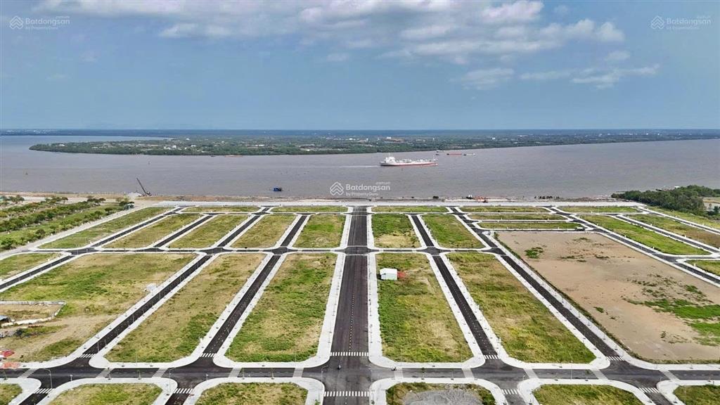 Chuyên bán nền và nhận ký gởi bán lại nhanh  xây nhà  đường lớn  căn góc  view công viên