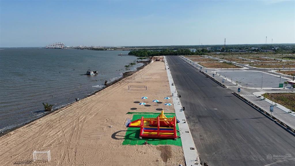 Bán nền  nhận ký gởi bán lại giao dịch nhanh  đường lớn  căn góc  view công viên  xây nhà