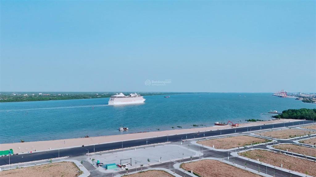 Bán nền  nhận ký gởi bán lại giao dịch nhanh  đường lớn  căn góc  view công viên  xây nhà