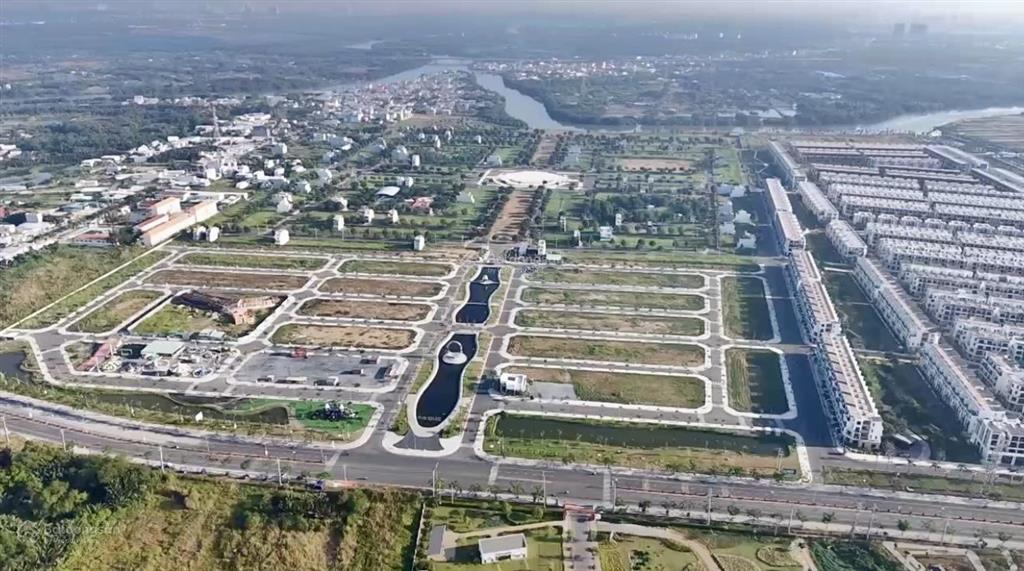 Bán nền  nhận ký gửi bán lại ra hàng nhanh  đường lớn  căn góc  view công viên  xây nhà