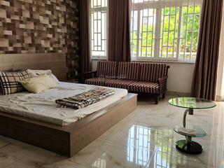 Bán biệt thự sadeco phước kiển, 3 tầng, dt 100m2, 4pn + 5wc, giá 12.7 tỷ