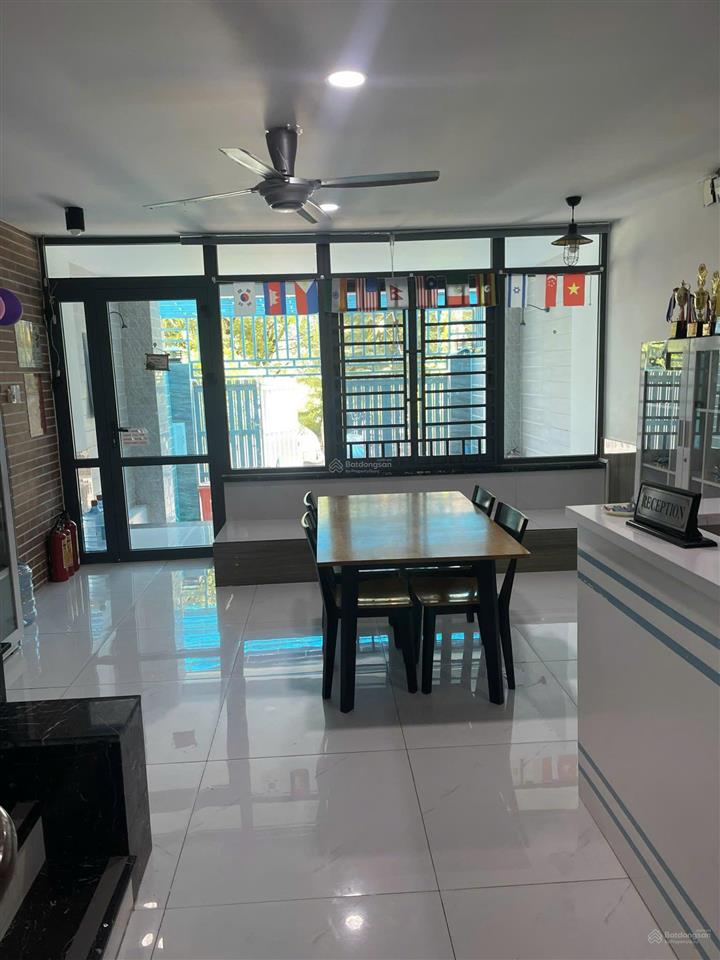 Bán nhà sadeco phước kiển, vị trí đẹp view công viên, có hầm hot nhất hiện nay.