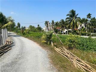 Đất vườn chuyển thổ 700m2 giá 810tr, lương bình, long an