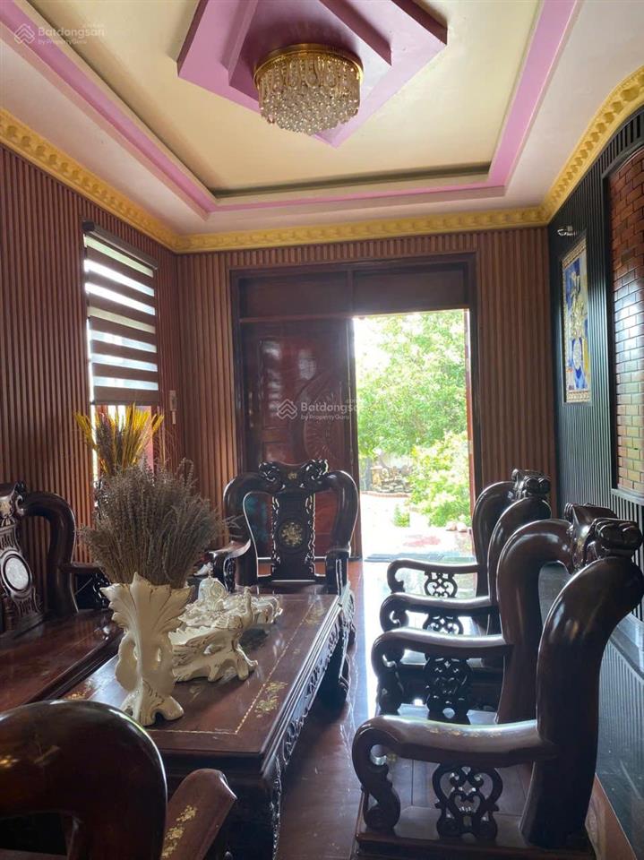 Cần bán gấp nhà mặt phố , mặt tiền đường đoàn nguyễn tuấn ,nhà riêng chính chủ . giá rẻ ,shr