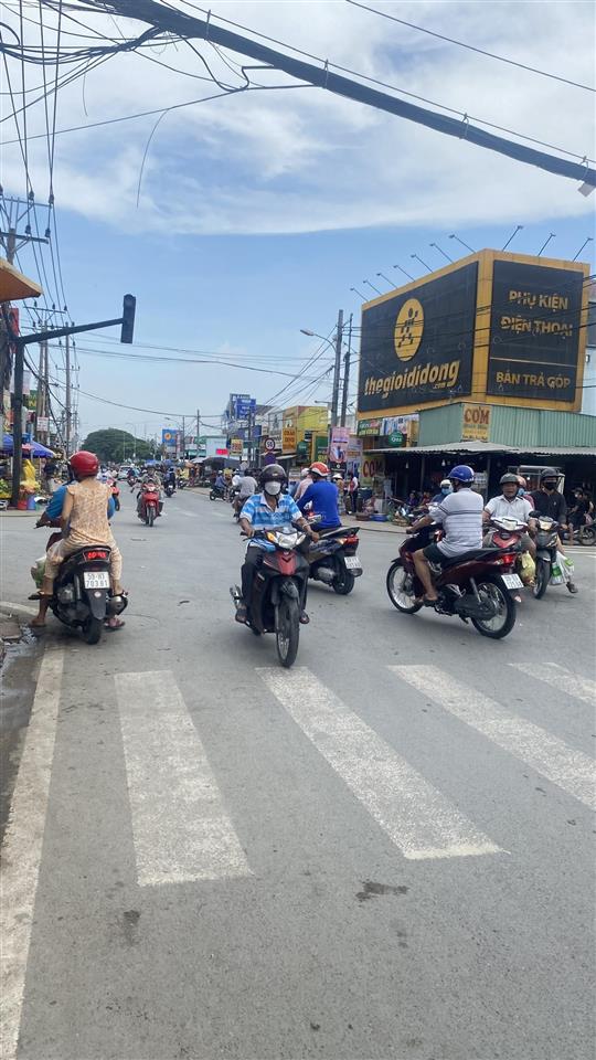 Cần bán đất vườn, góc 2 mt, dt là 3000m² thuộc lô nhì, đường xe tải quy đức, bình chánh hcm