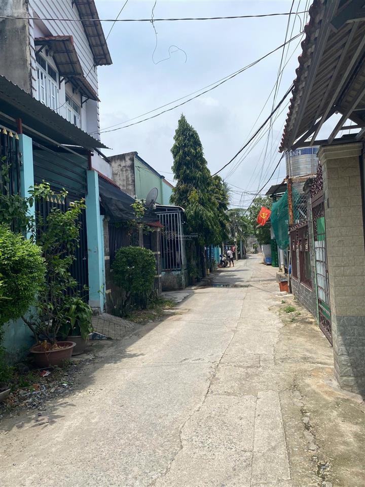 Khu trung tâm bình chánh còn nền thổ cư 68m² đường ô tô giá 1.7 tỷ chính chủ, sổ hồng riêng