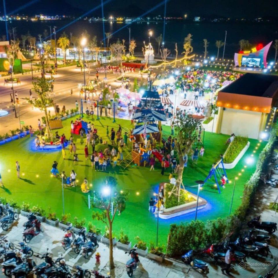 Nhà phố kinh doanh khách sạn, nhà nghỉ, nhà hàng