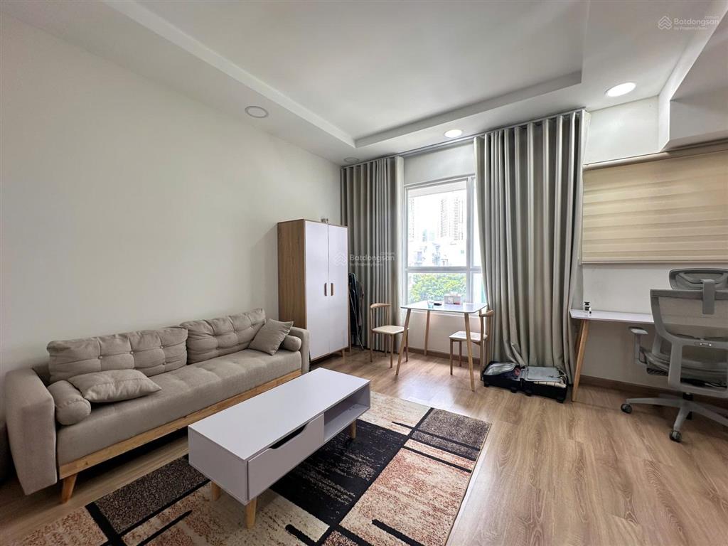 Bán officetel quận 10, mặt tiền cao thắng, dt 40m2 giá 2,150 tỷ bao thuế phí, nhà đang trống sẵn