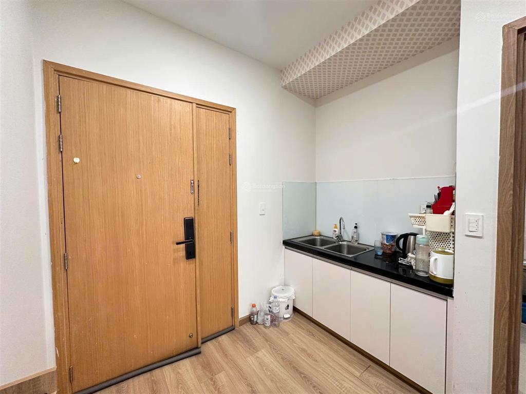 Bán officetel quận 10, mặt tiền cao thắng, dt 40m2 giá 2,150 tỷ bao thuế phí, nhà đang trống sẵn