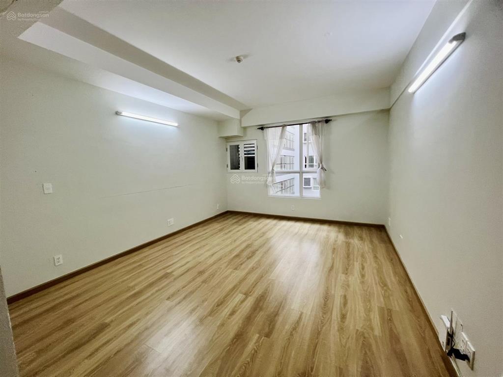 Cho thuê gấp căn hộ 40m² q10  giá 12tr/tháng nt rèm và máy lạnh đang trống sẵn có thể vào ngay