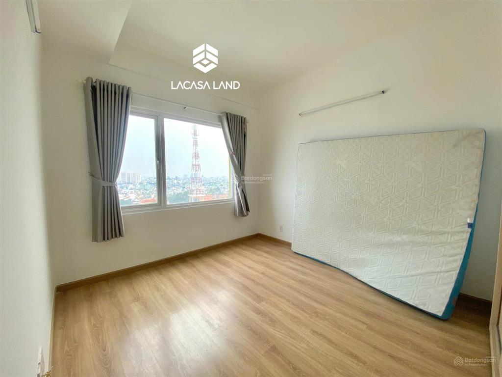 Cho thuê căn hộ charmington q10  72m2 2pn 2wc ntcb giá 17tr/tháng xem nhà  0901 430 ***  ng loan