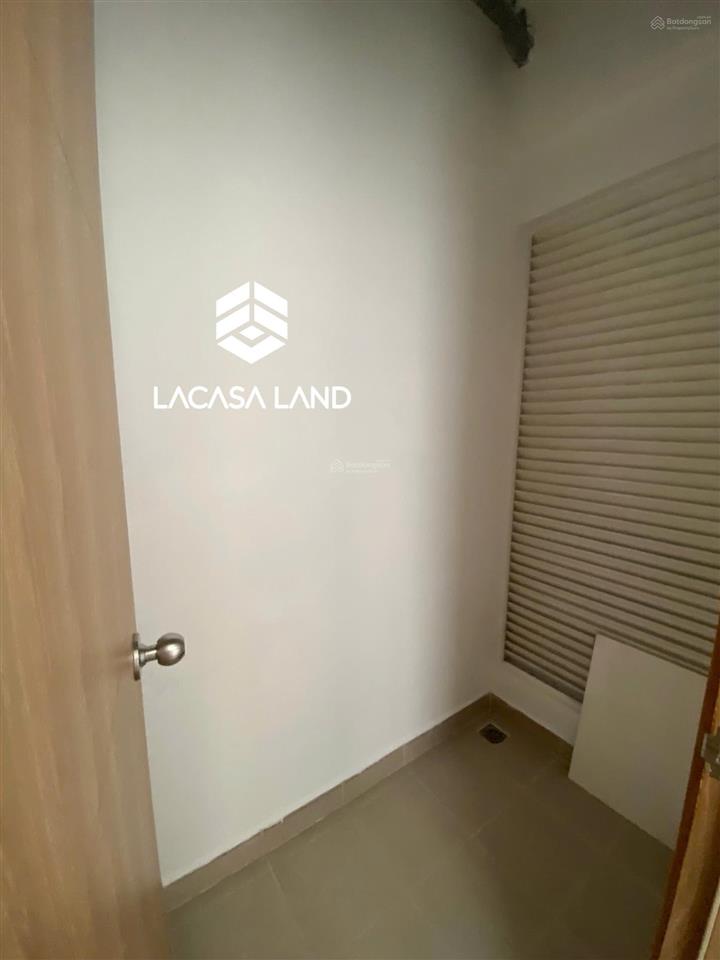 Cho thuê căn hộ charmington q10  72m2 2pn 2wc ntcb giá 17tr/tháng xem nhà  0901 430 ***  ng loan