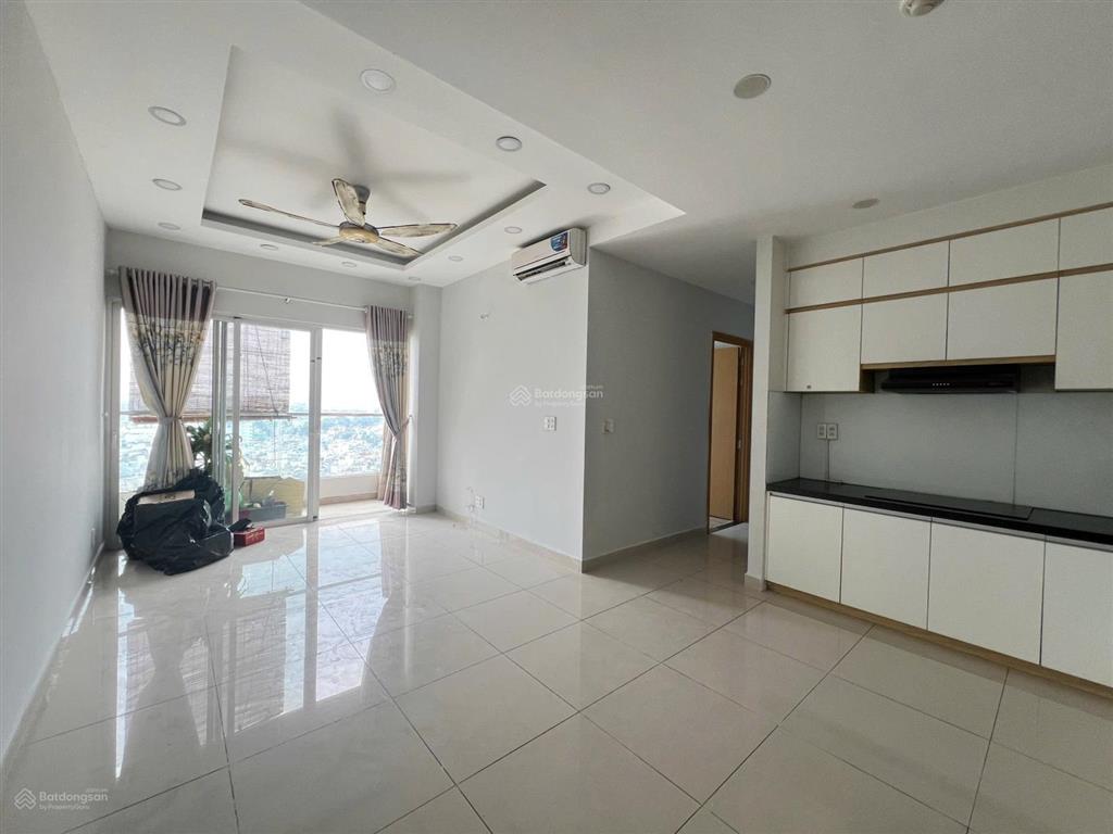 Cho thuê căn hộ charmington q10  72m2 2pn 2wc ntcb giá 17tr/tháng xem nhà  0901 430 ***  ng loan