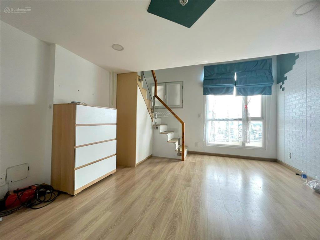 Bán gấp căn studio q10 giá 1ty880 bao sang tên để lại nội thất trần cao có thể làm thêm tầng lửng