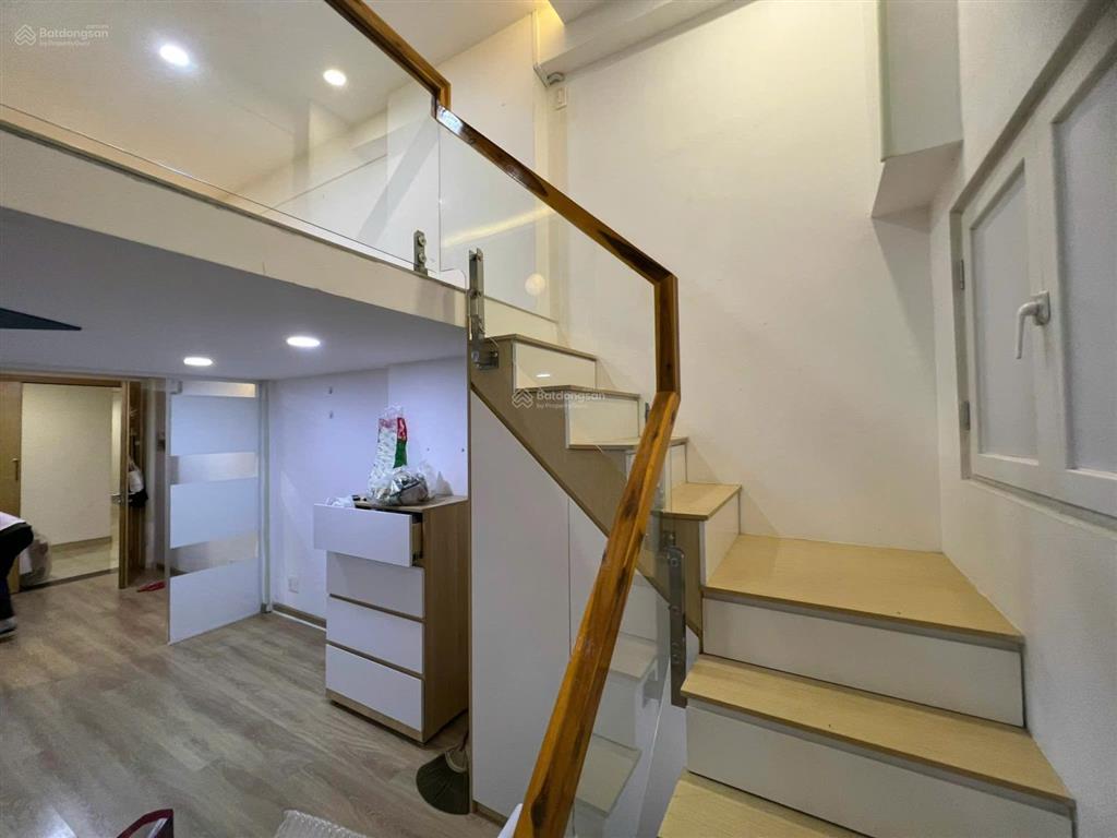 Bán gấp căn studio q10 giá 1ty880 bao sang tên để lại nội thất trần cao có thể làm thêm tầng lửng