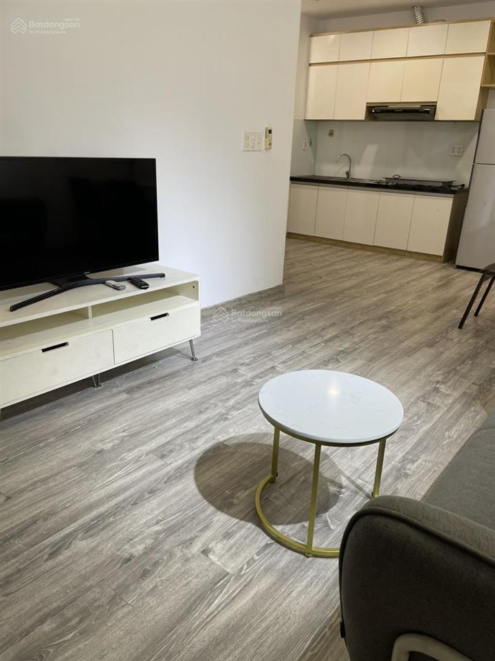 Căn hộ charmington q10 1pn1wc nt gần full giá 18tr/tháng đang trống sẵn xem nhà  0901 430 *** loan