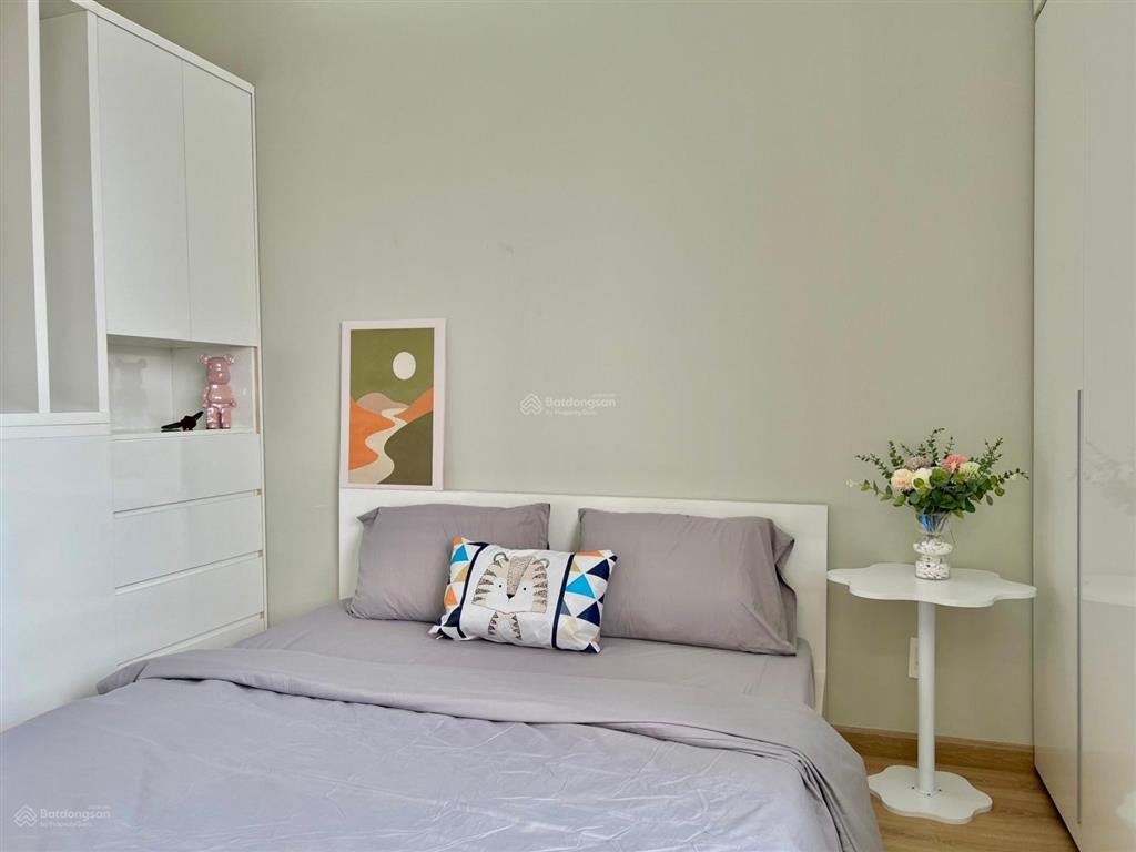 Q10  cho thuê căn hộ 31m2 full nội thất sẵn có thể vào ở ngay an ninh tốt gần chợ trường học siêu