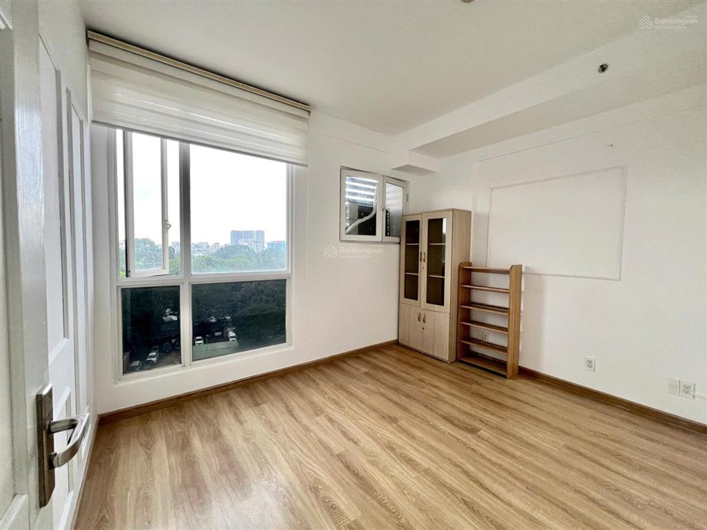 Văn phòng  charmington q10 31m2 9,5tr/th được đkgpkd sử dụng toàn thời gian  0901 430 ***  loan