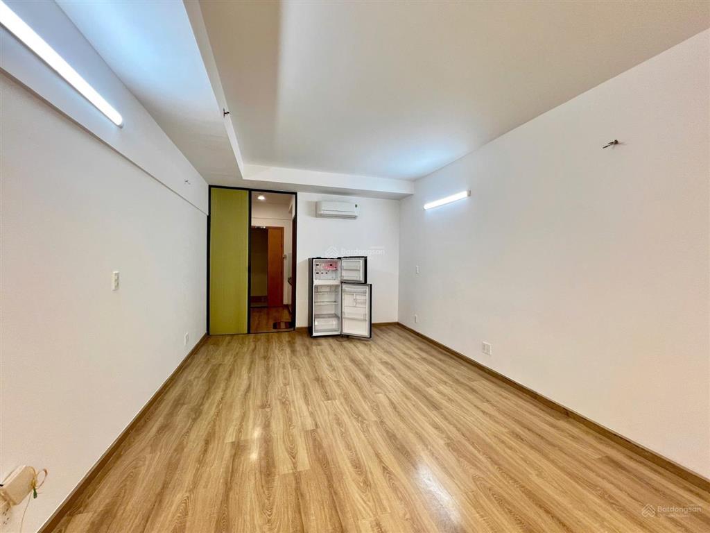 Văn phòng  charmington q10 31m2 9,5tr/th được đkgpkd sử dụng toàn thời gian  0901 430 ***  loan