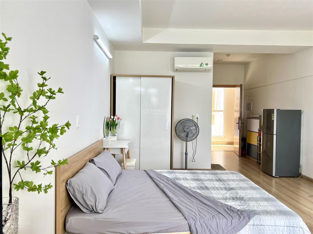 Studio  xinh nội thất y như trong hình giá thuê 13tr/tháng free 2 suất hồ bơi xem nhà thực tế loan
