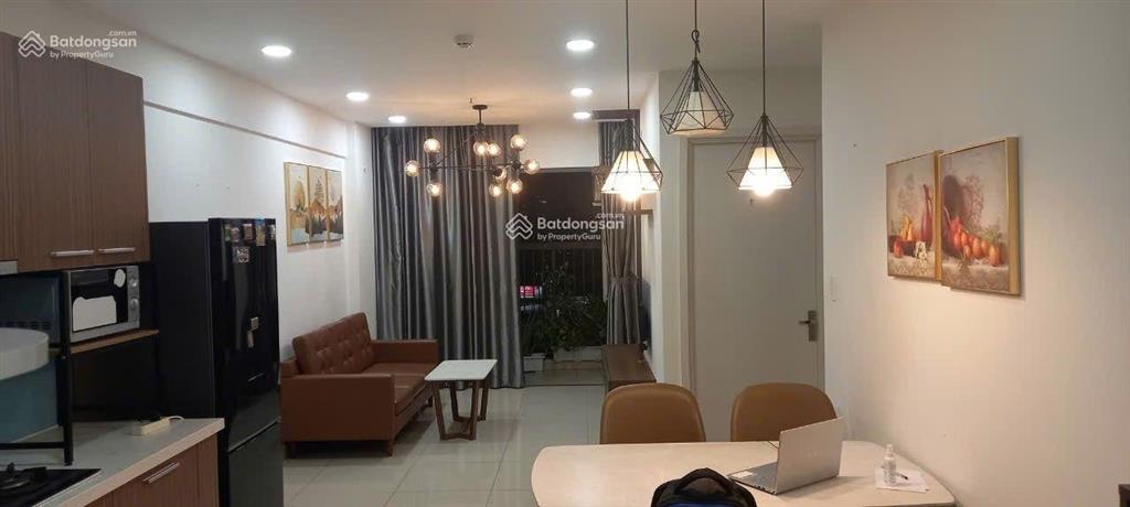 Bán gấp căn hộ full nội thất, 2,3 tỷ, 67 m2, 2pn, 2wc, pháp lý đầy đủ, tầng 19 block c, eco xuân
