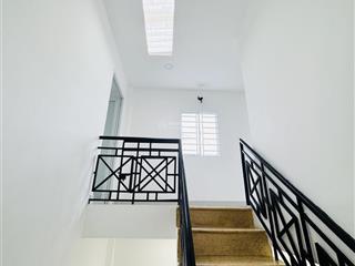 Nguyễn phúc chu tân bình  lô gióc 47m2 ( 4 x 12 )  sổ vuông đẹp  sát mặt tiền  5.6 tỷ