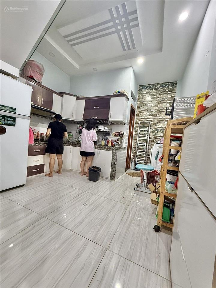 Bán nhà lê trọng tấn hẻm 3m sát xe hơi 2 tầng 44m (3.8x11.5) nhà mới đúc giá 5.36 tỷ