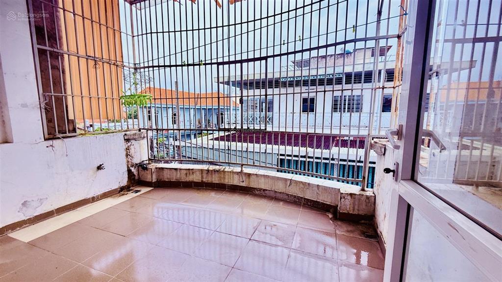 Bán nhà phan văn hớn hxh ngủ trong nhà 4pn có mặt bằng kinh doanh chỉ 5.55 tỷ
