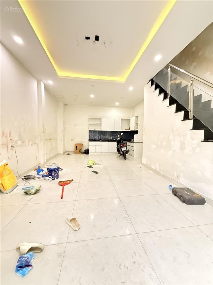Bán nhà trường chinh, tây thạnh, tân phú ngang 5m hiếm 4 tầng btct chỉ 5.25 tỷ