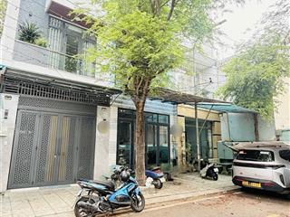 Bán nhà ngay công viên cây sộp, nguyễn văn quá 4x17m 4 tấm btct đường nhựa 10m khu phân lô đẹp
