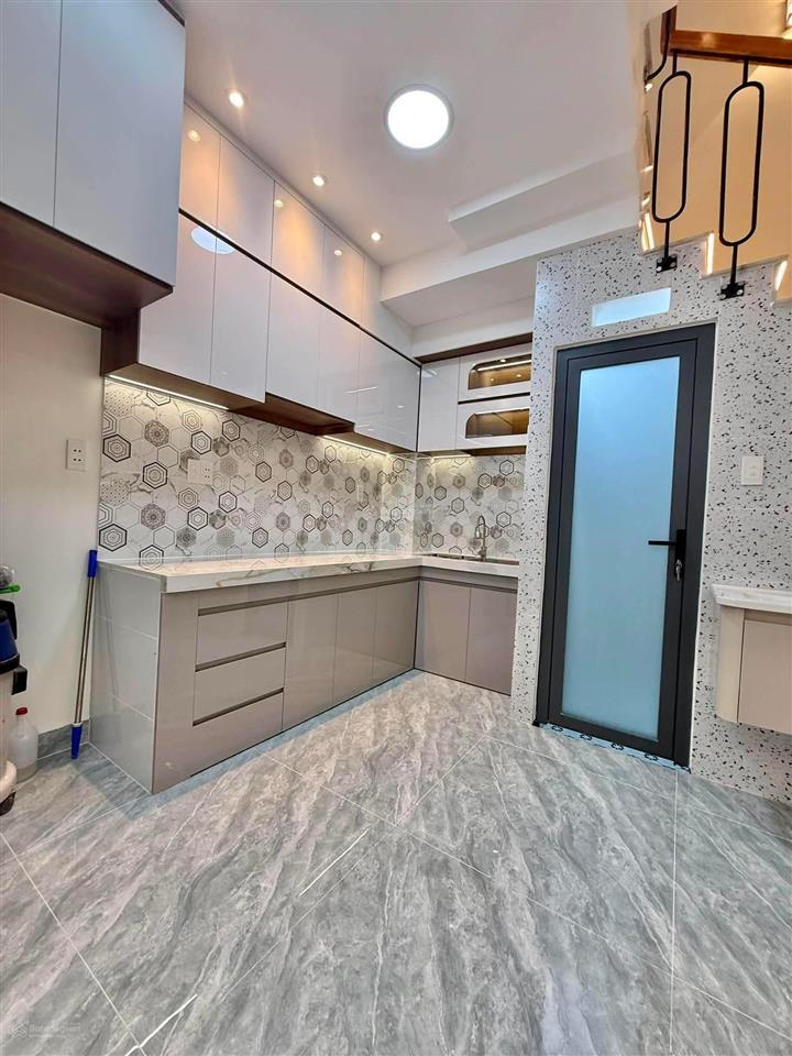 Bán nhà 5 tầng btct gần đại học công thương tân phú, full nội thất chỉ 5.75 tỷ