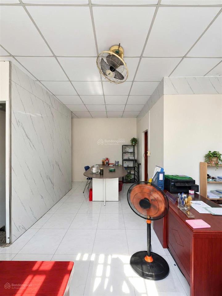 Khu chợ lạc quang tân thới nhất 65m nở hậu hxh vào nhà bán đất tặng nhà 2 tầng giá 3,89