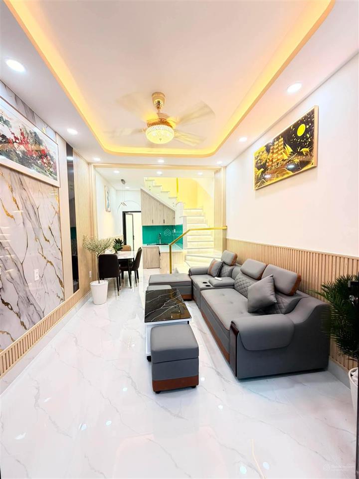 Chủ giảm 400 triệu nhà hẻm ô tô, 3 căn ra mặt tiền 3pn sổ vuông a4 giá mới 4,99 tỷ