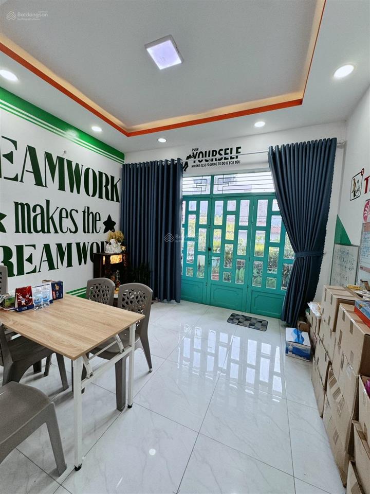 Bán nhà hẻm xe tải lũy bán bích, tân phú, 64m2, 2 tầng, 3pn, hẻm 8m, giá 6,9 tỷ