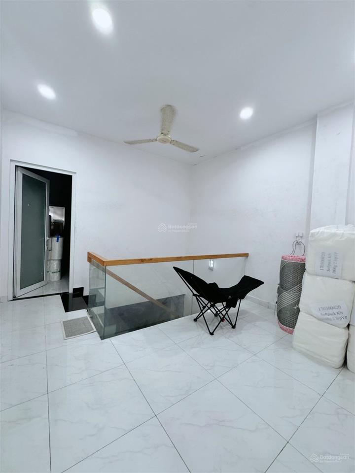 Bán nhà hẻm xe tải lũy bán bích, tân phú, 64m2, 2 tầng, 3pn, hẻm 8m, giá 6,9 tỷ