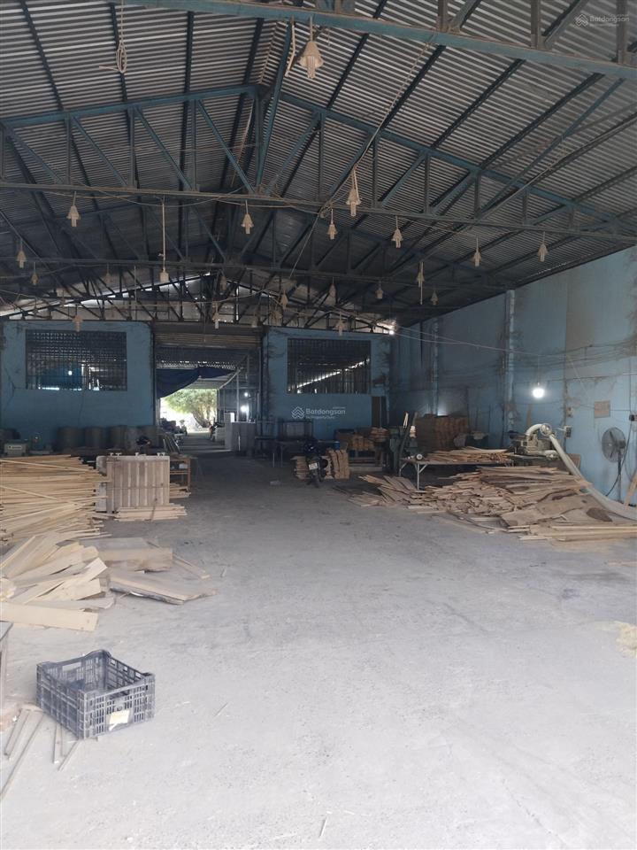 Cho thuê nhà xưởnng mt đường võ văn bích bình mỹ củ chi, dt 1700m2, giá 40tr/tháng