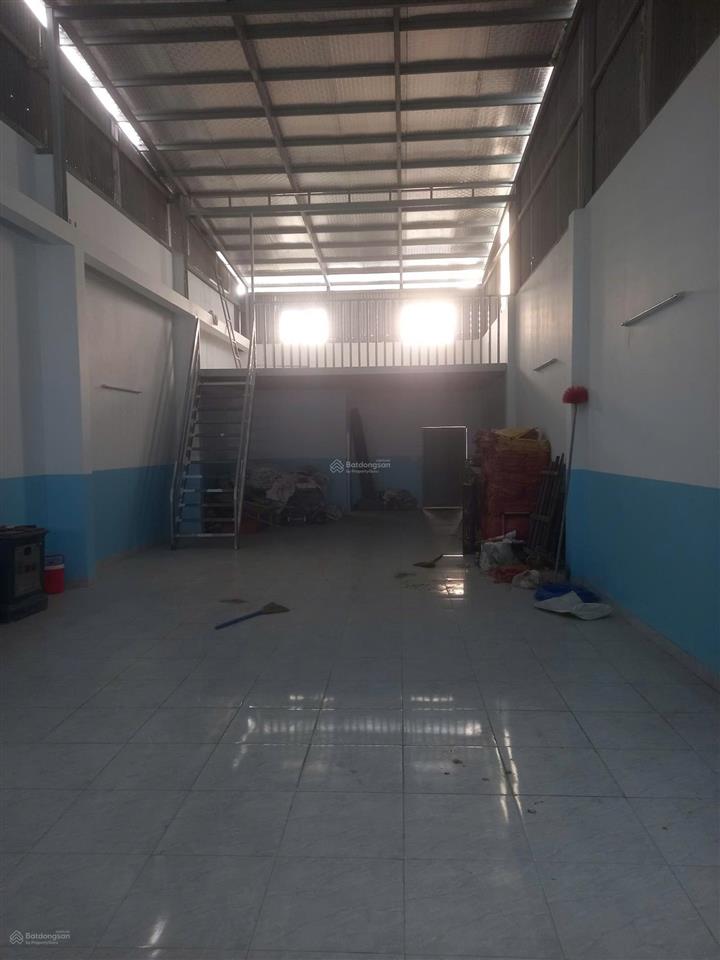 Cho thuê nhà xưởng hóc môn, xưởng mới 100%, dt xưởng 280m², giá 18tr/tháng