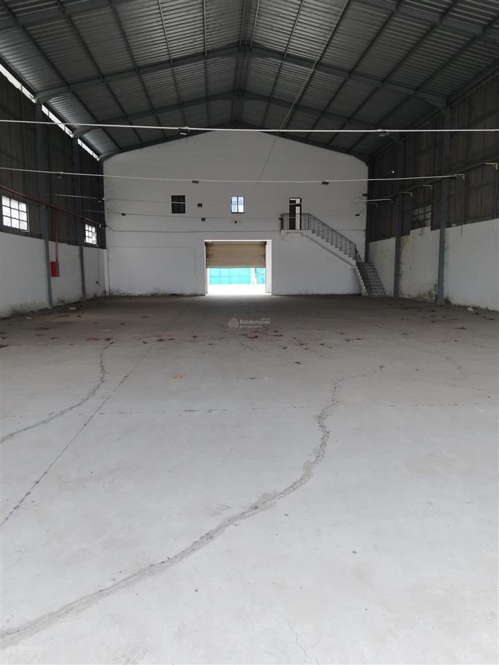 Cho thuê kho xưởng tân phú trung củ chi, dtkv 1900m2, xây dựng 900m2, giá 70tr/tháng(đã có vat)