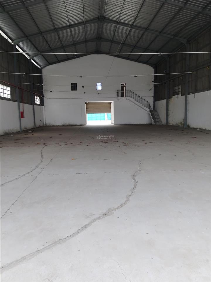 Cho thuê kho xưởng tân phú trung củ chi, dtkv 1900m2, xây dựng 900m2, giá 70tr/tháng(đã có vat)